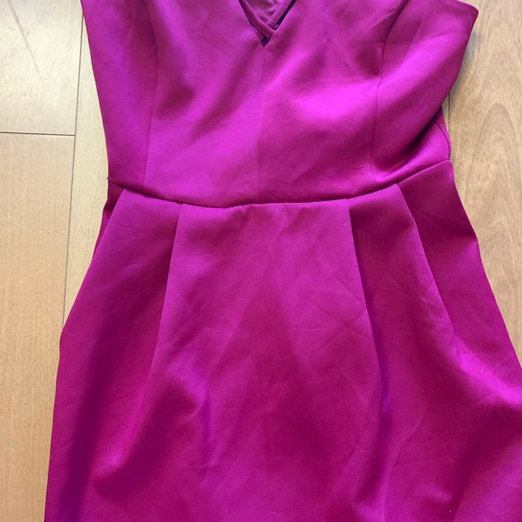 New xs party dress - Picture 3 of 4